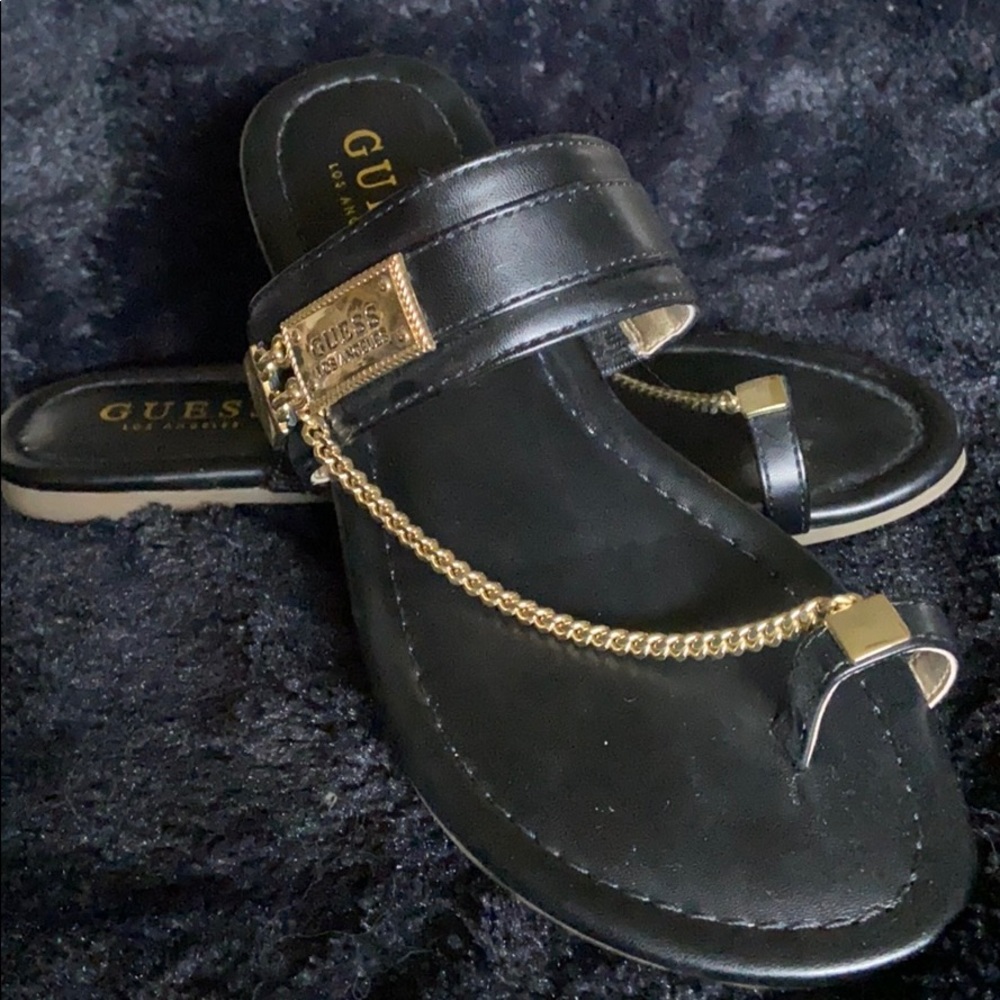 Size 6 Black with Gold Chain Guess Sandals